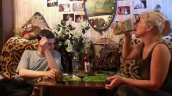 Трахнул пьяную мать и кончил в нее: 1000 порно видео на рус-порно.tv