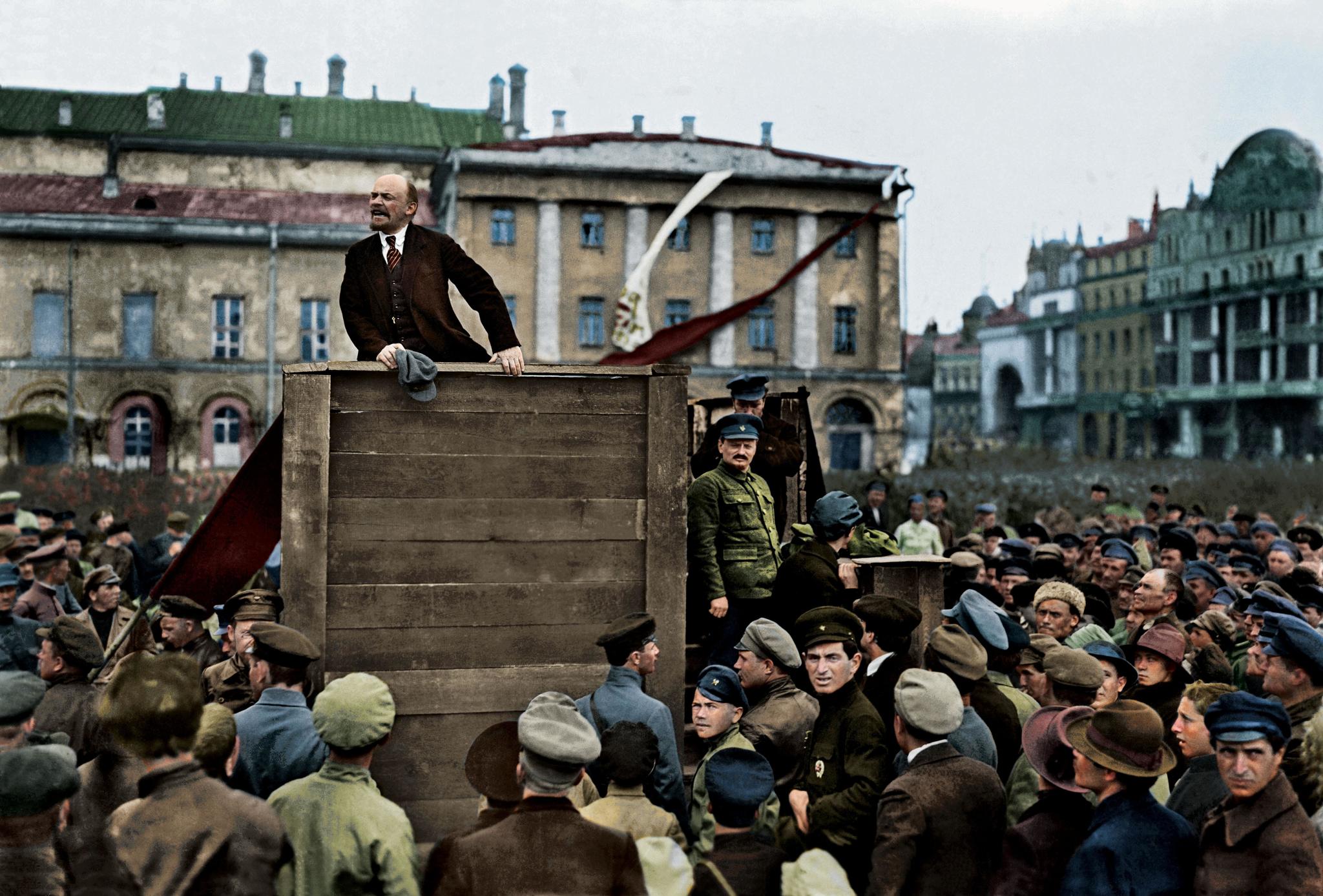 Колоризация старой фотографии выступления Ленина! | Пикабу