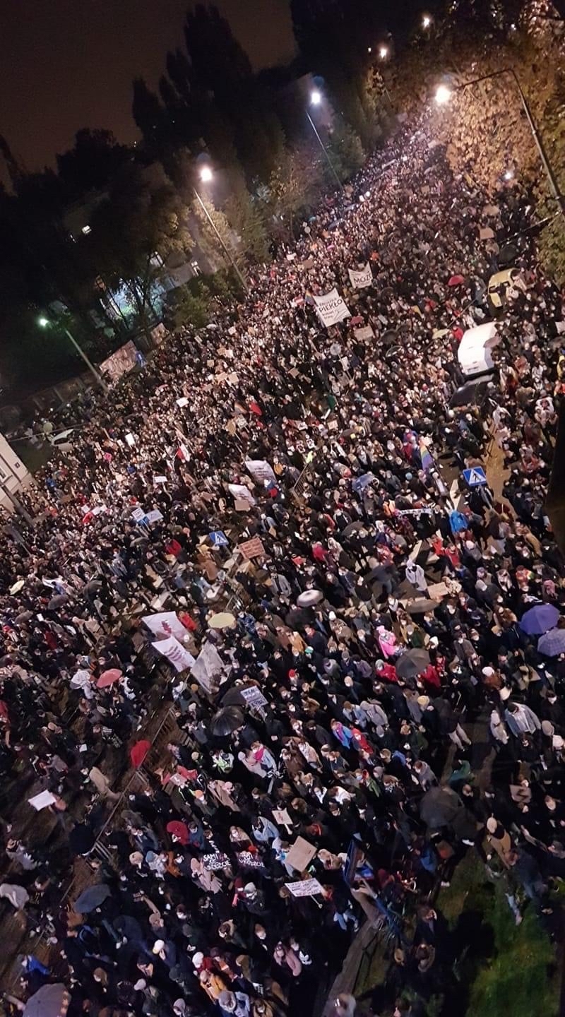 Протесты в Польше | Пикабу